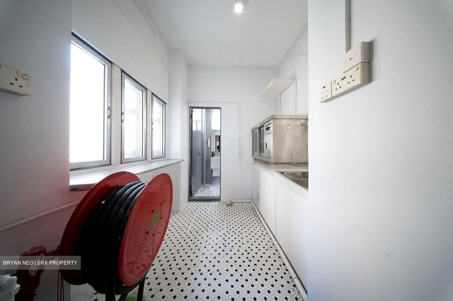 Sago Street (D1), Shop House #598610381